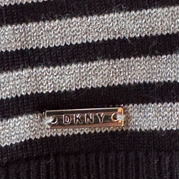 DKNY Turtleneck Sweater Long-Sleeves Knit Top, Black w/ Silver Stripes Sz. XS - Picture 4 of 10